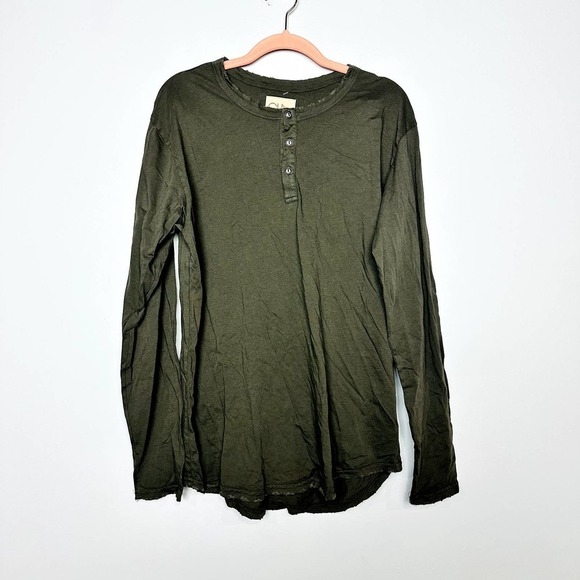 Chaser NWT Long Sleeve Crew Neck Distressed Henley Top Shirt Green Size Large - Picture 1 of 5